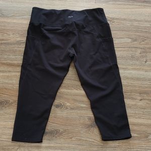 3/$25 Crop athletic pant